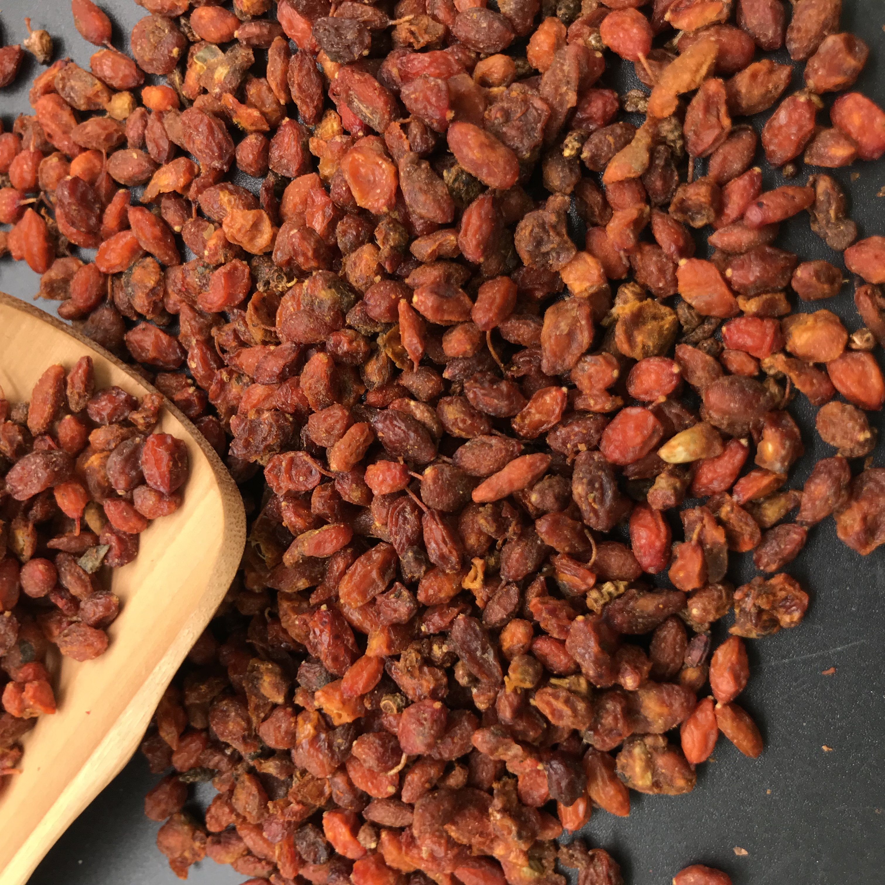 Dried Sea Buckthorn Berry No Additives Natural Medicinal & Edible Fruit For Herbal Tea Beverage Supplement Raw Material Custom Packaging